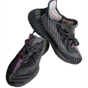 adidas
350 YEEZY BOOST DESIGN BY KANYE WEST size 10.5
